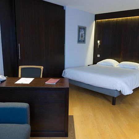 Cottage Logis Hotel - Restaurant Дюделанж Экстерьер фото