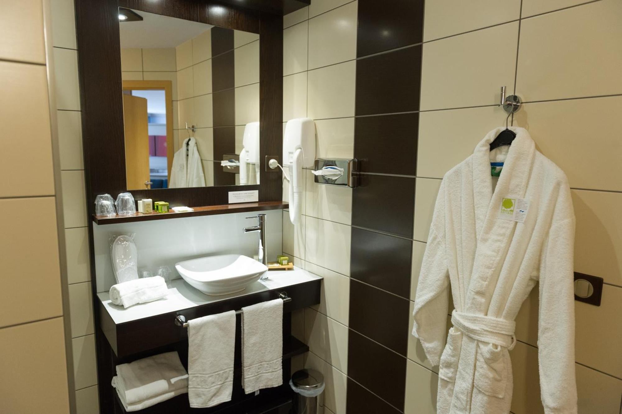 Cottage Logis Hotel - Restaurant Дюделанж Экстерьер фото